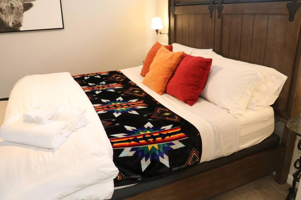 Cowboy Den-Hot Tub-Game Room-Pet Friendly-No Pet Fees! Albuquerque Luaran gambar